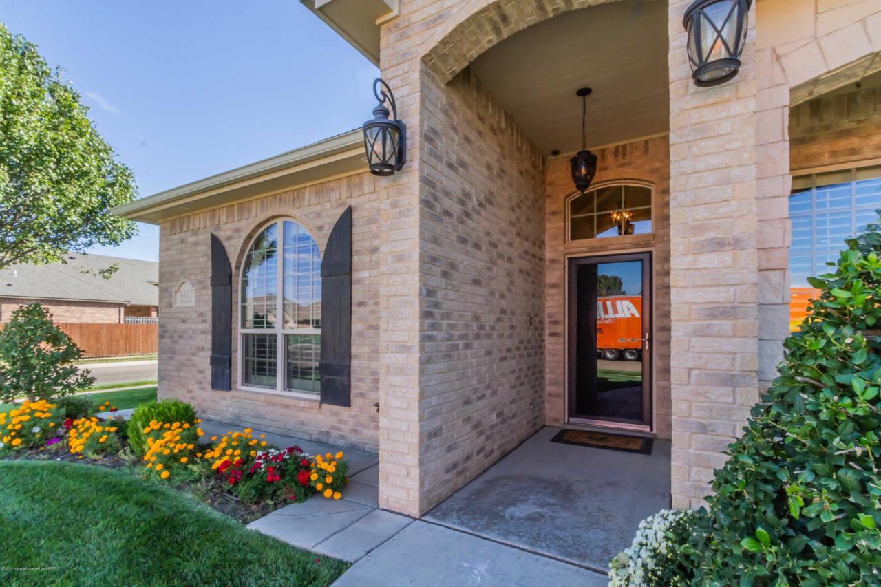 8401 Edenbridge Dr - Photo 1