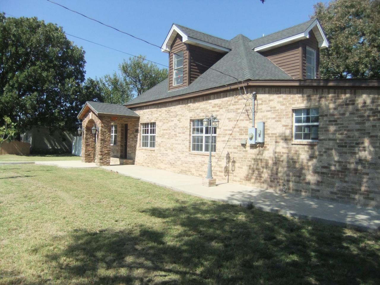408 Oklahoma Ave - Photo 1