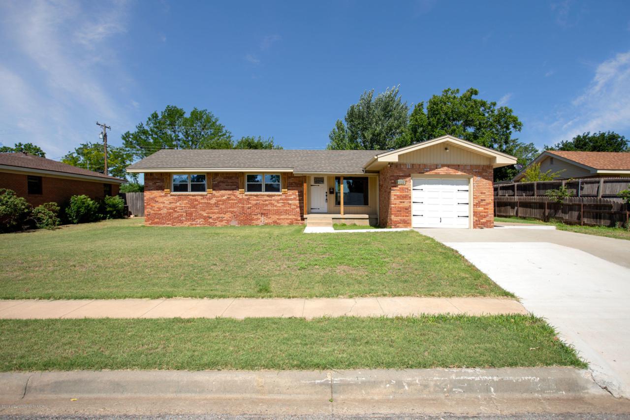 2125 N Chestnut Drive - Photo 1