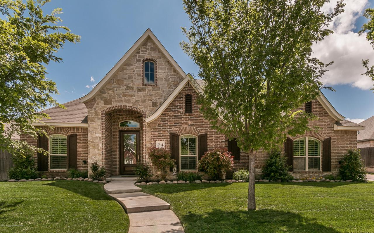 7915 Pilgrim Dr - Photo 1