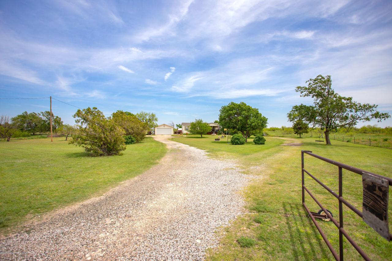 3950 Estates Dr - Photo 1