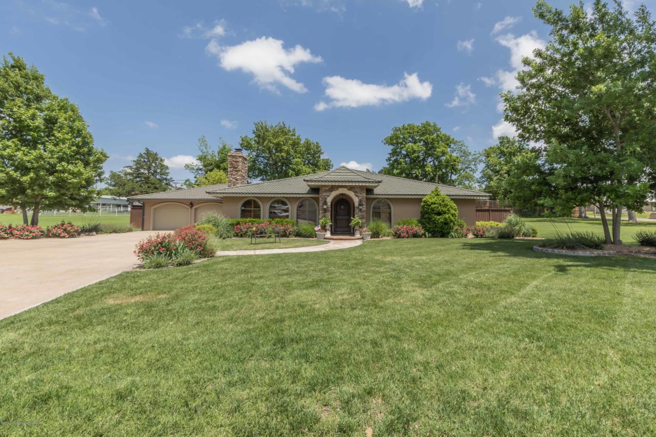 905 Mobeetie St - Photo 1