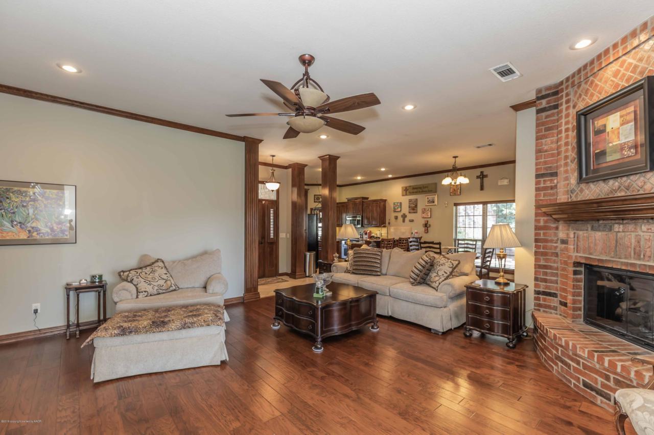 34 Tiffany Lane - Photo 1