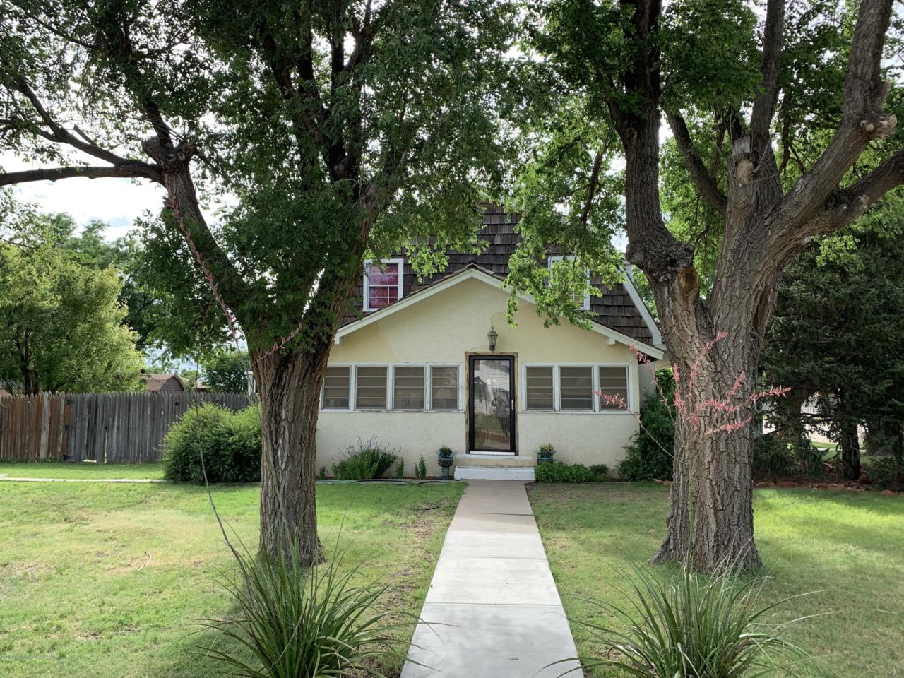 702 Cluck - Photo 1