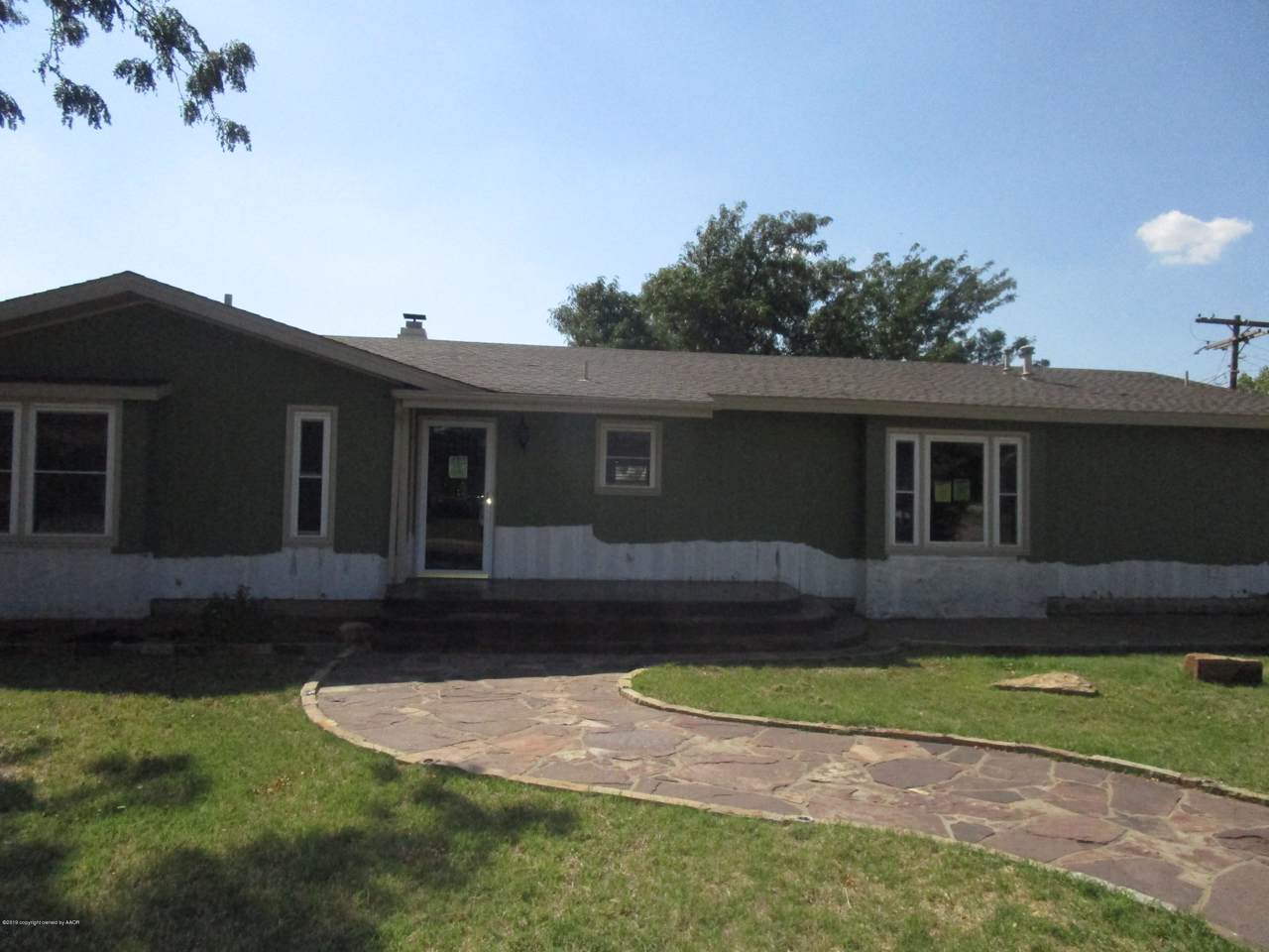 1102 3RD St - Photo 1