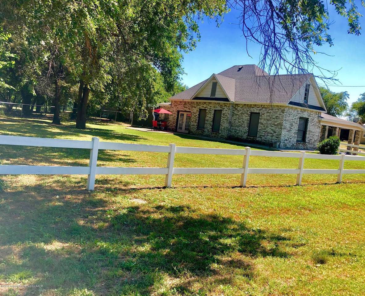 533 Studebaker Ave - Photo 1