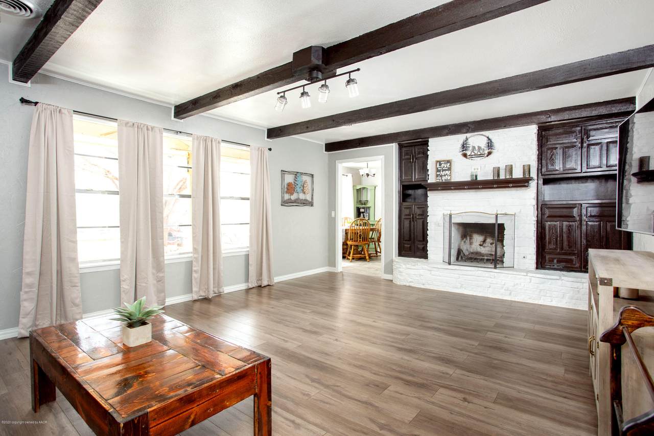 1014 Melody Ln - Photo 1