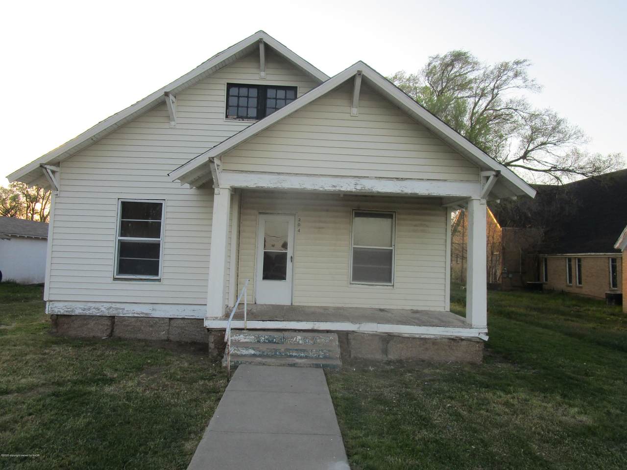 204 Parks Ave - Photo 1 204 Parks Ave - Photo 1