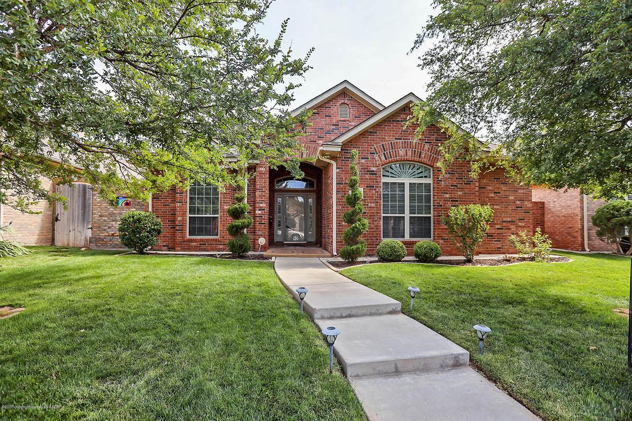 7810 Pineridge Dr - Photo 1