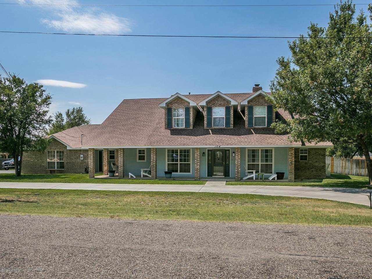 104 Mathis Dr - Photo 1