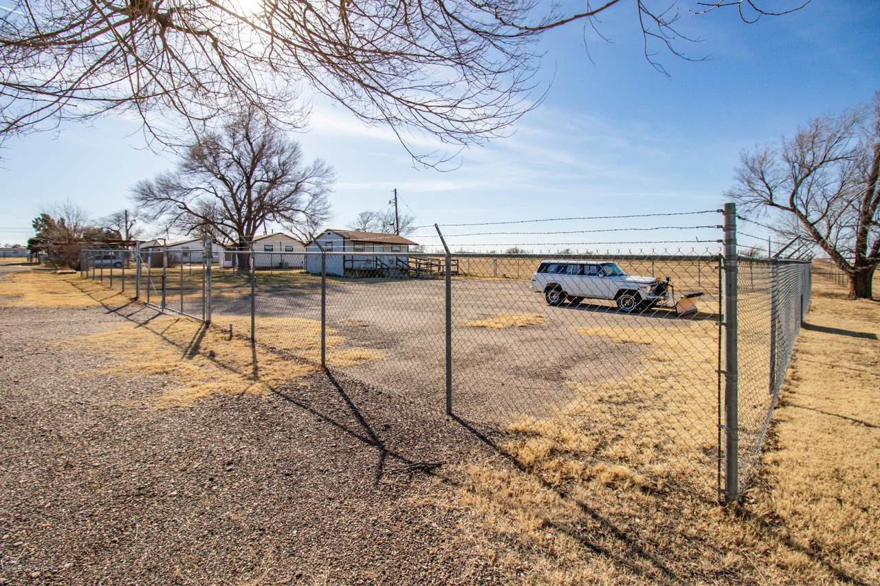 507 Loop 335 North - Photo 1