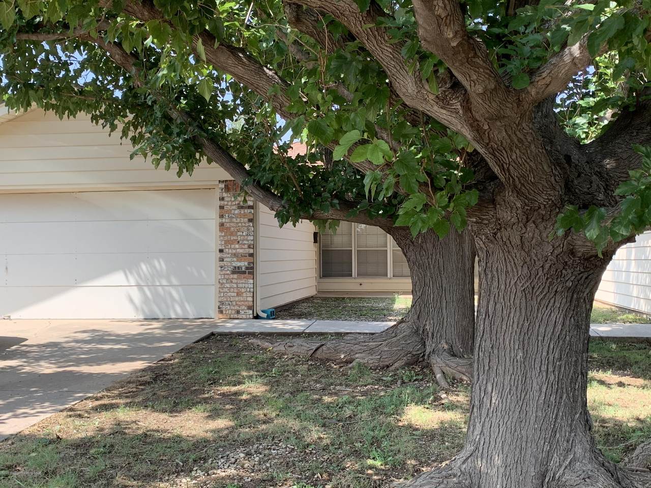 4406 Ridgecrest Cir - Photo 1