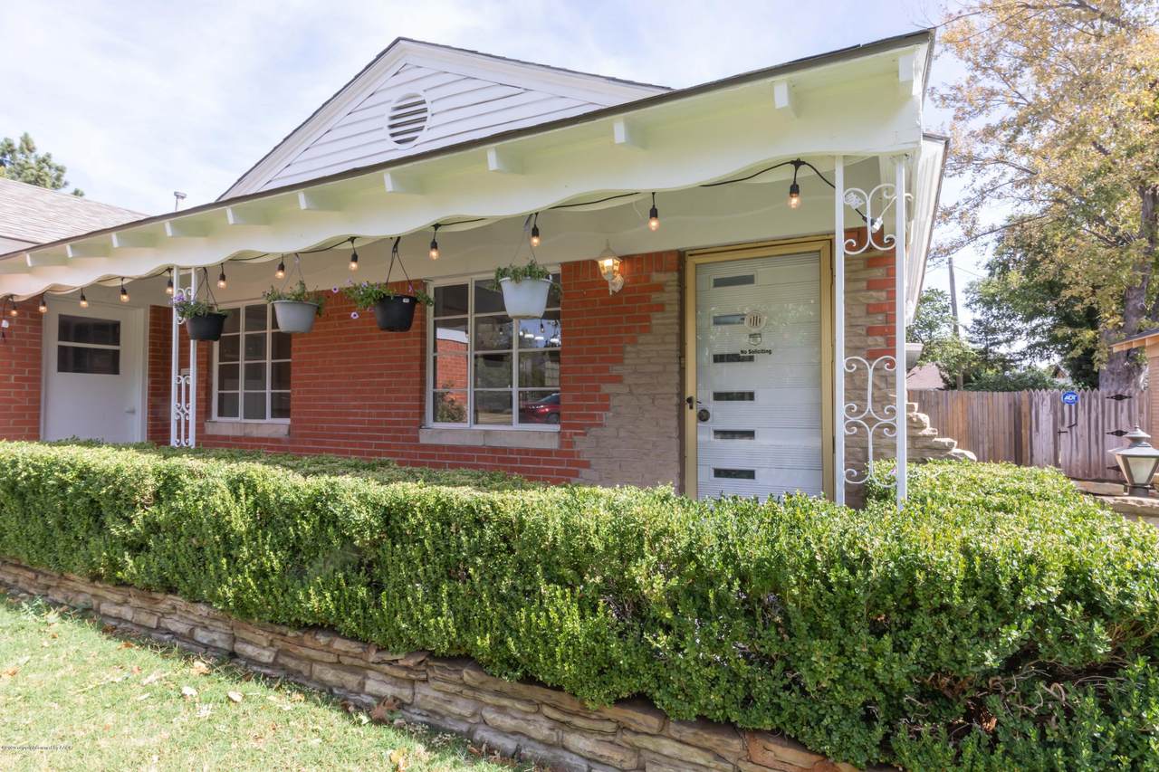 1517 Bowie St - Photo 1