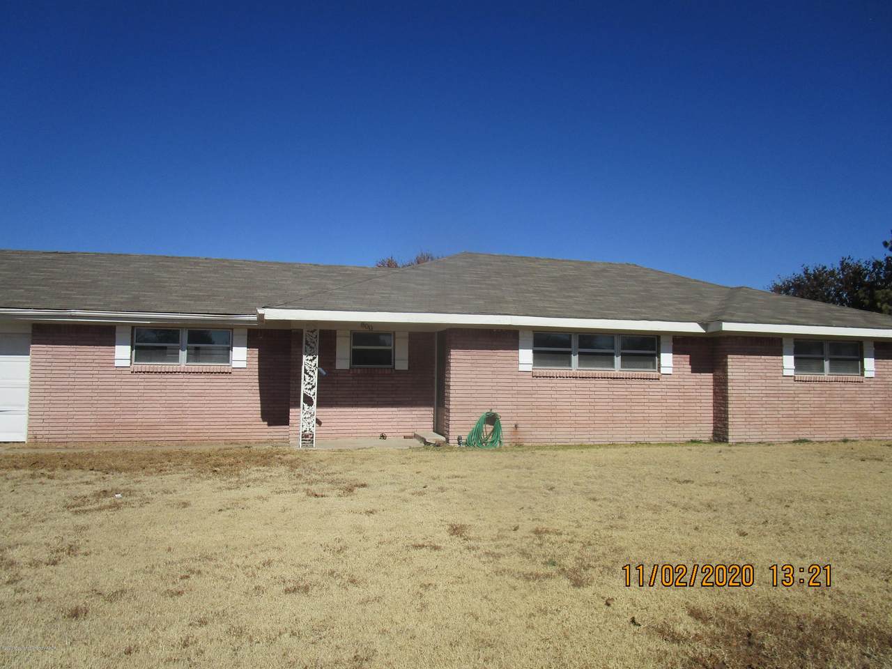 800 Country Club - Photo 1