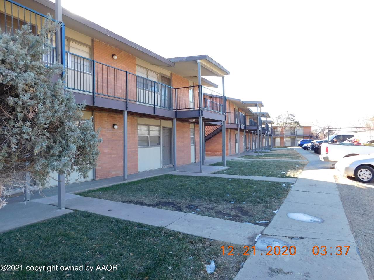 2800 28TH Ave - Photo 1