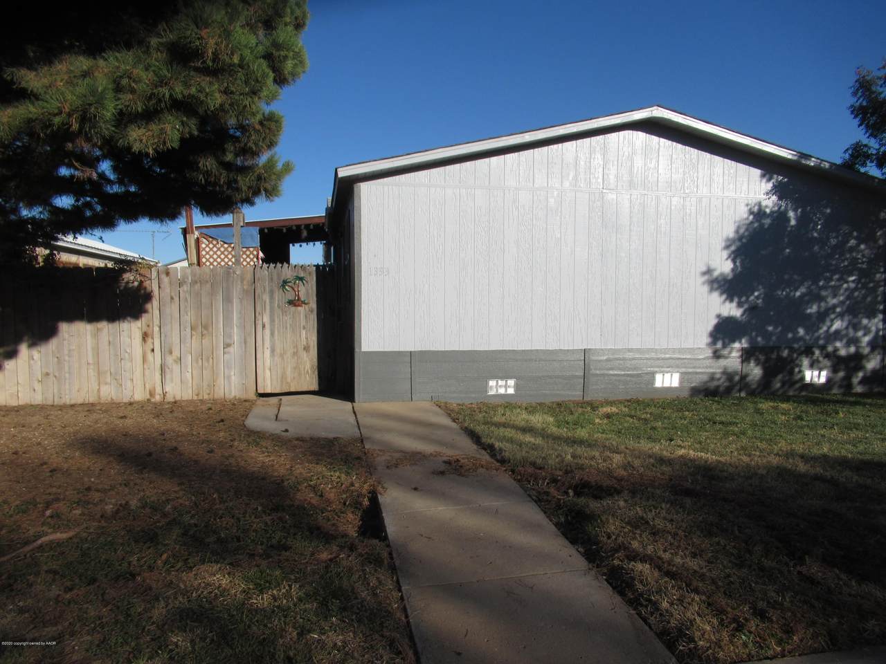 1333 Holbrook St - Photo 1