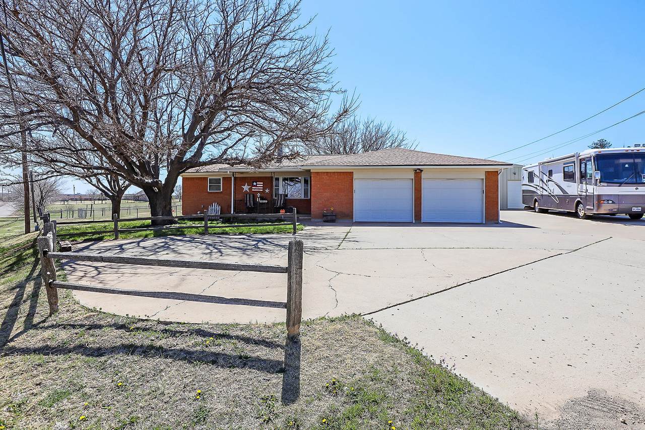 314 Mesquite Ave - Photo 1
