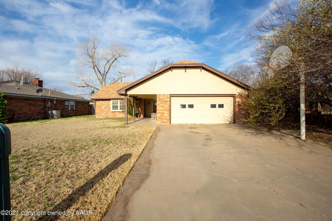 4440 Summit Cir - Photo 1