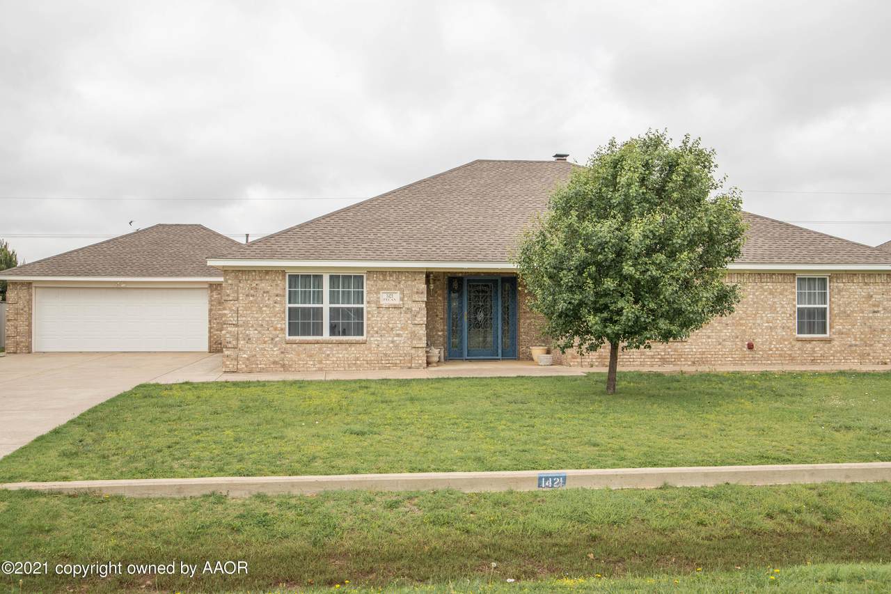 1421 Pecan - Photo 1