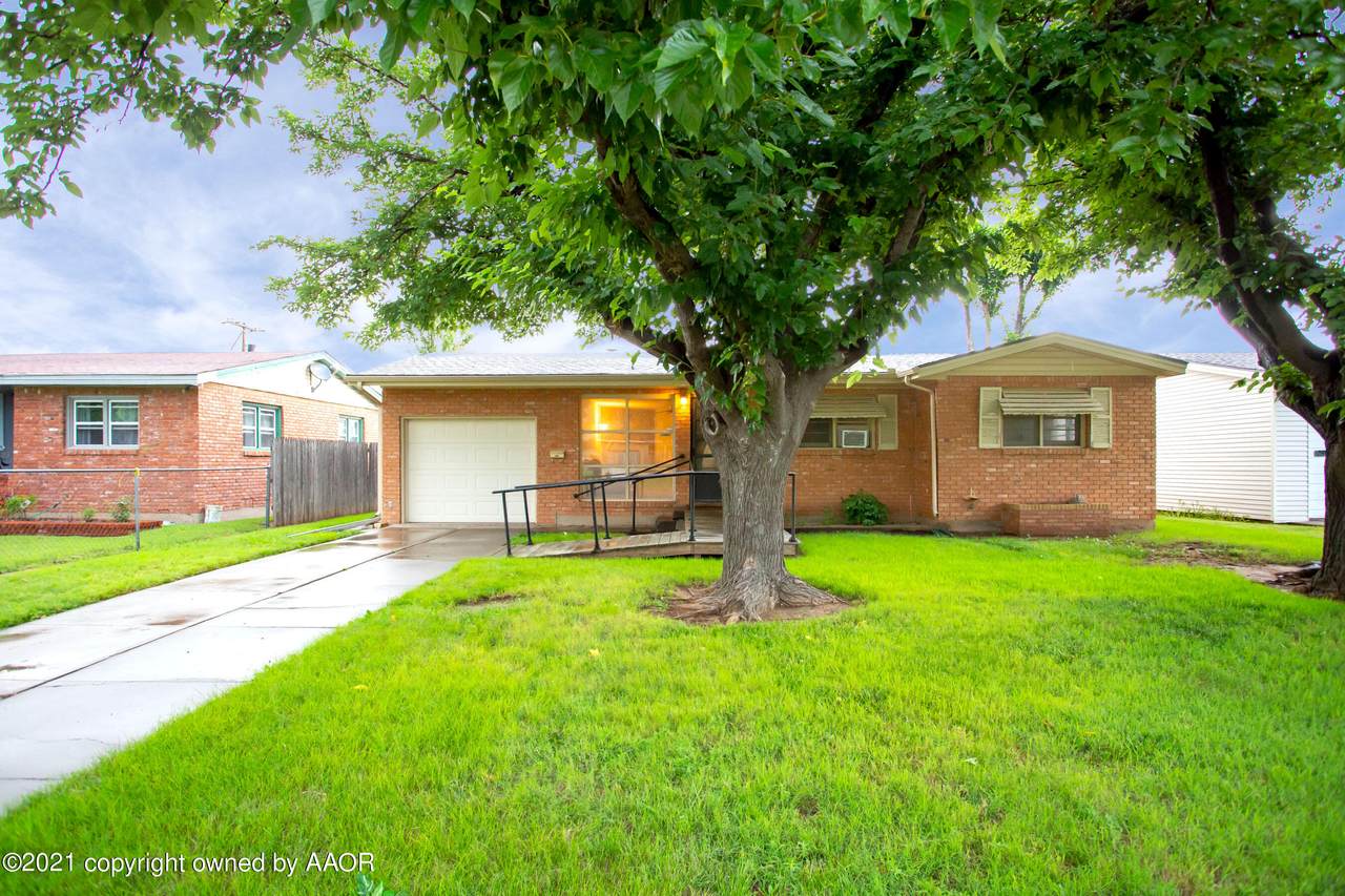 2725 Highland St - Photo 1