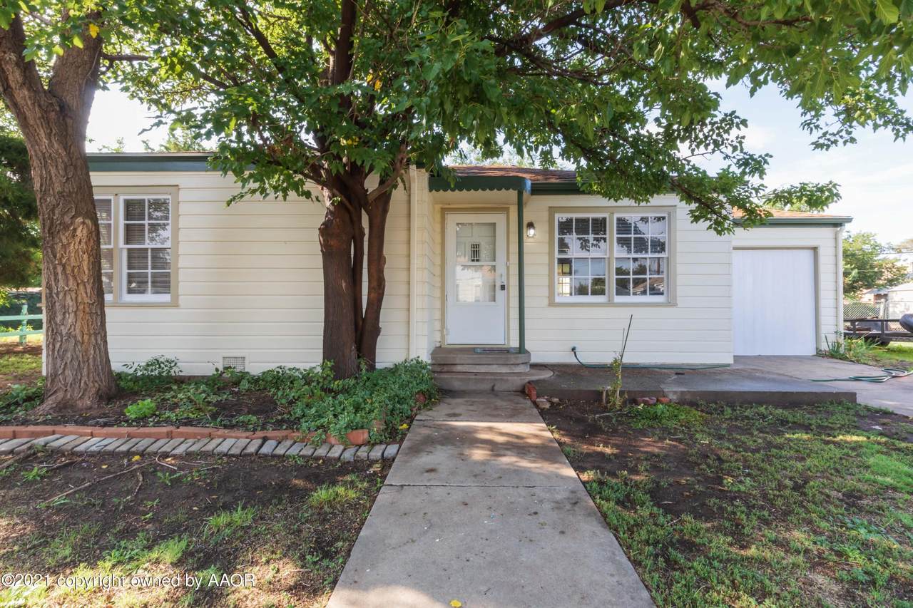 1403 Clover Dr - Photo 1