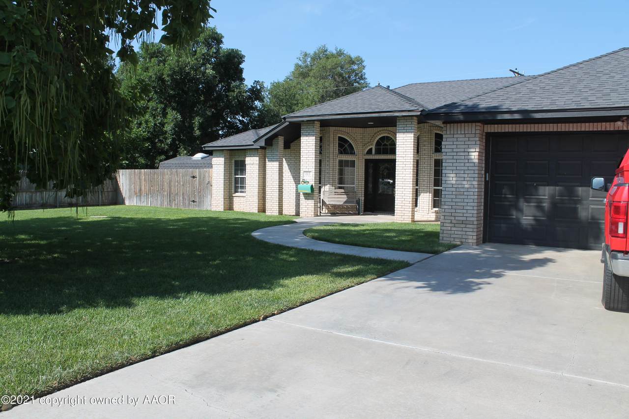 113 El Paso Ave - Photo 1