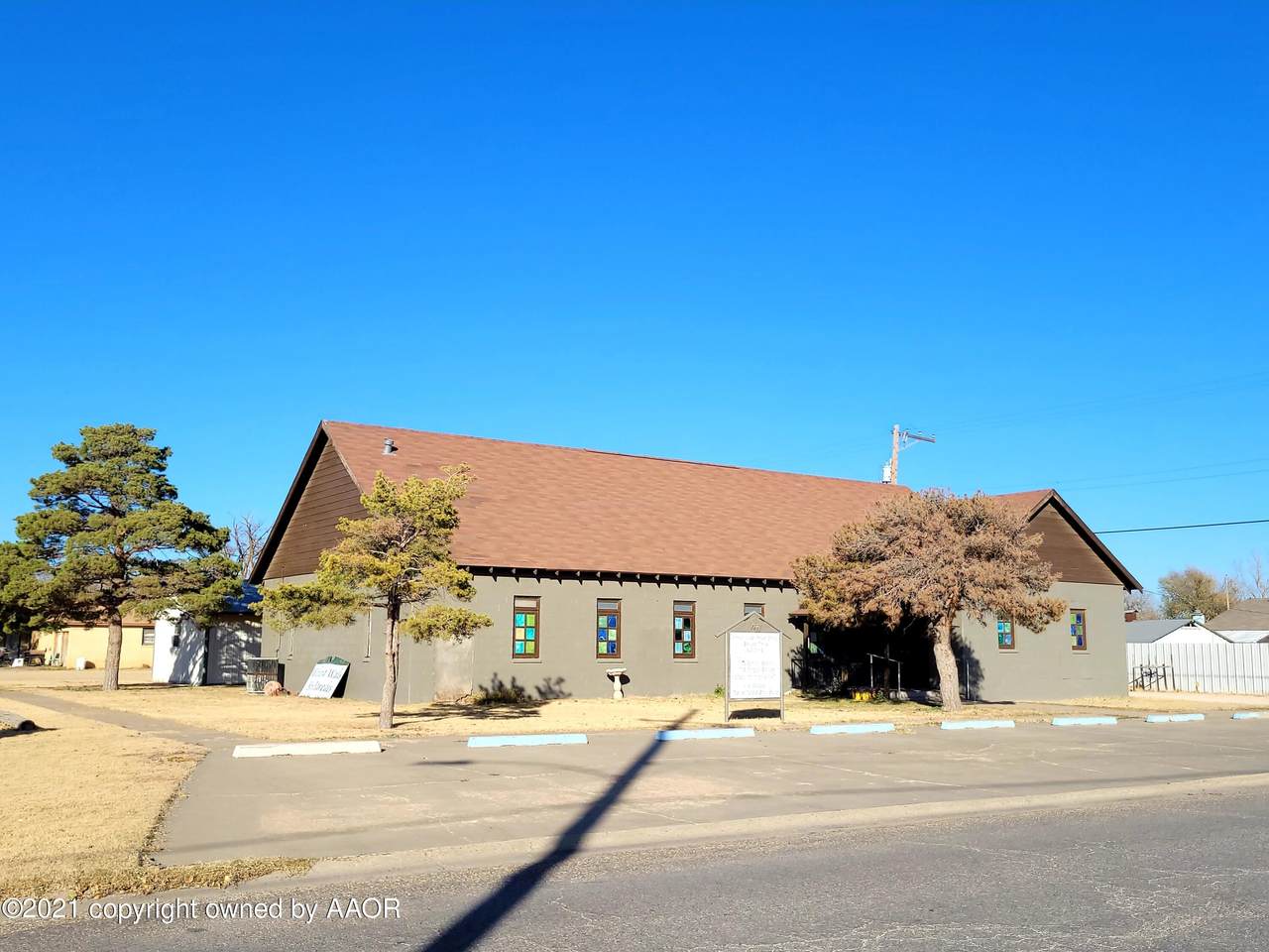 800 Ave K - Photo 1