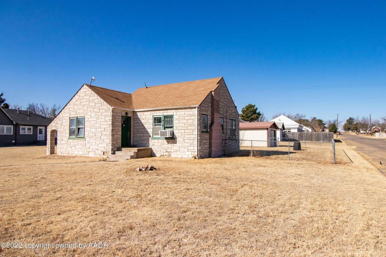 419 Clarendon St - Photo 1