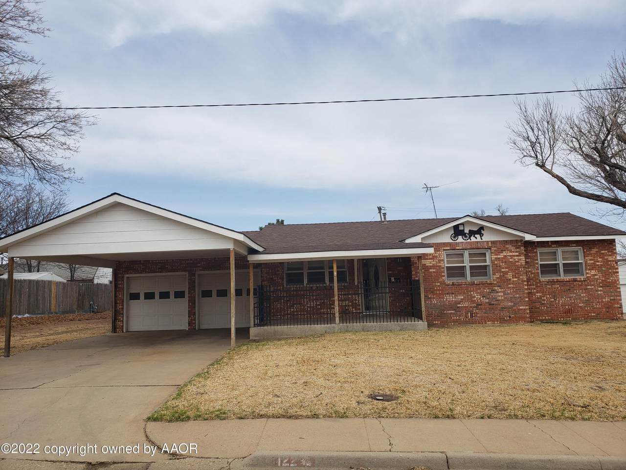 122 Warwick St - Photo 1