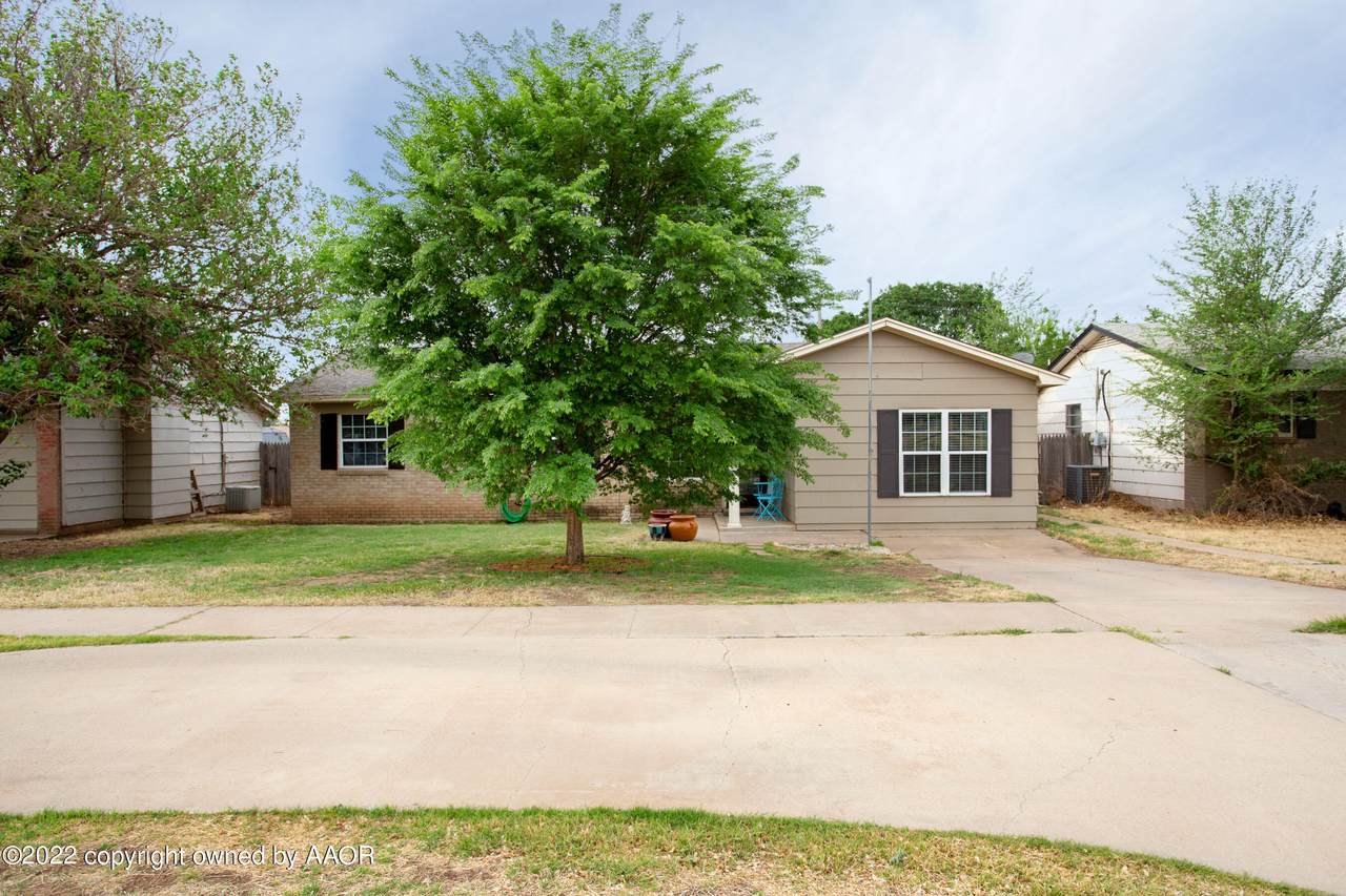 506 10TH Ave - Photo 1