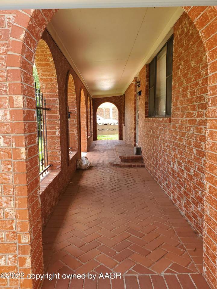 1311 Hazelwood St - Photo 1
