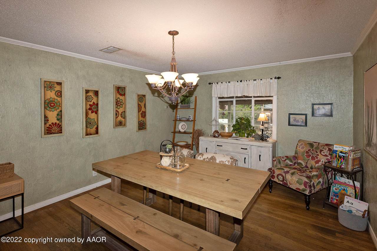 2104 Parker St - Photo 1