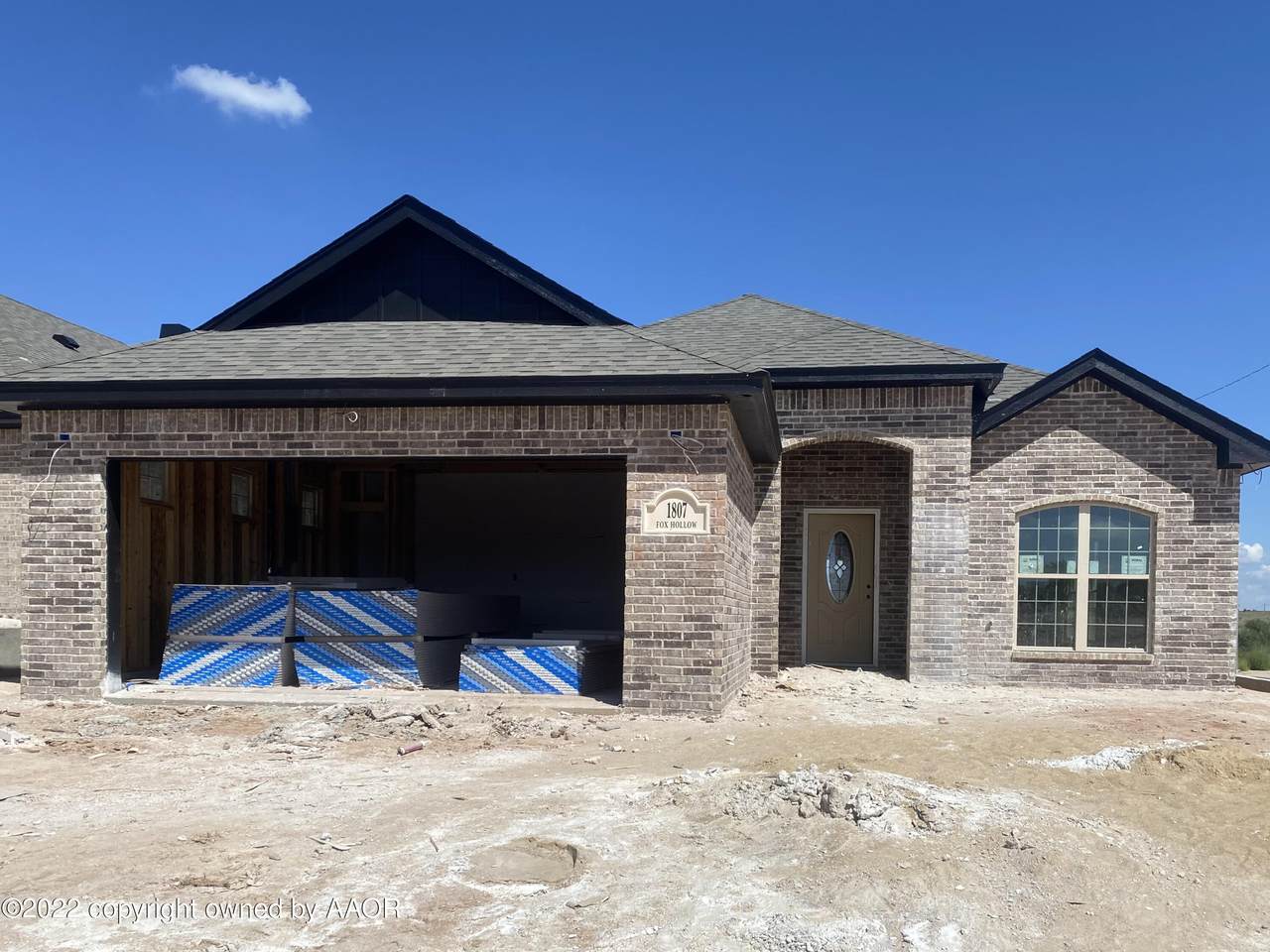 1807 Fox Hollow Ave - Photo 1