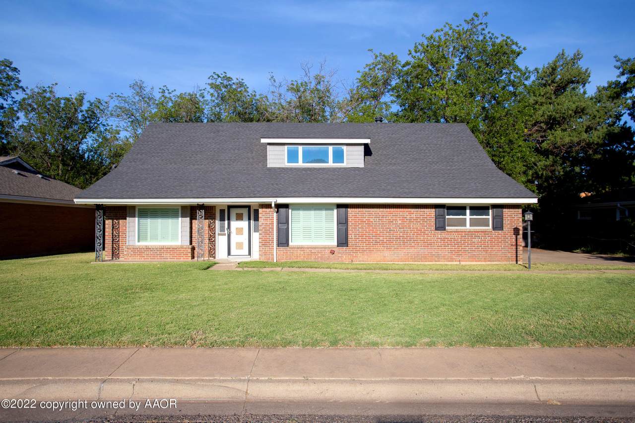 3408 Hawthorne Dr - Photo 1