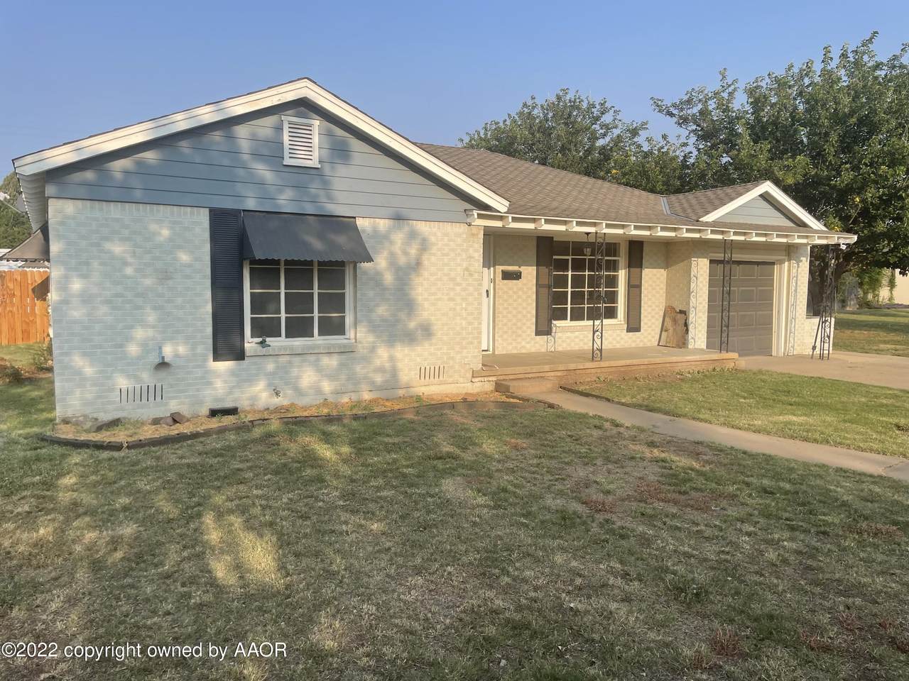 1108 Beverly Dr - Photo 1
