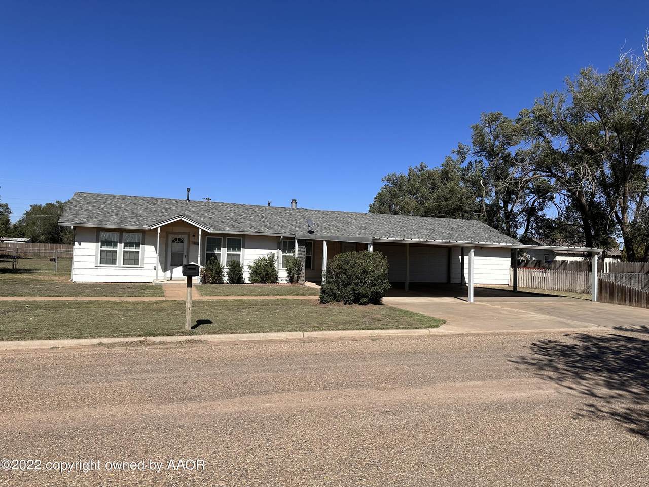 606 Dulin St - Photo 1