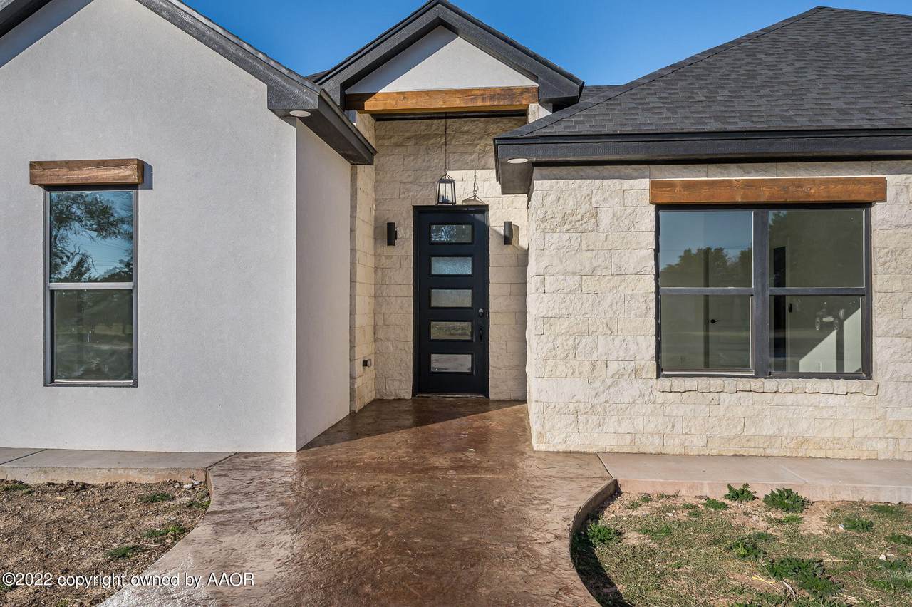 606 Dysart St - Photo 1