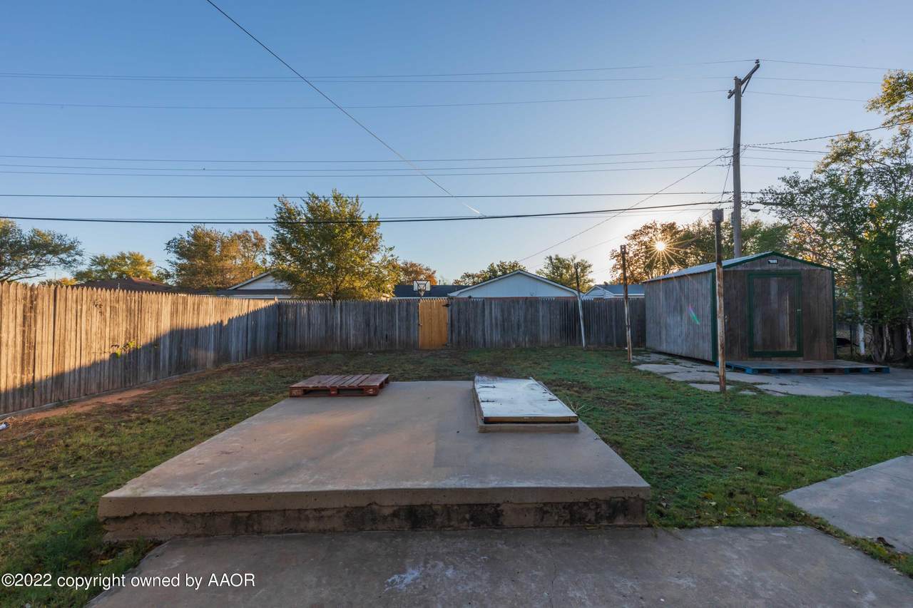 1953 Woodland St - Photo 1