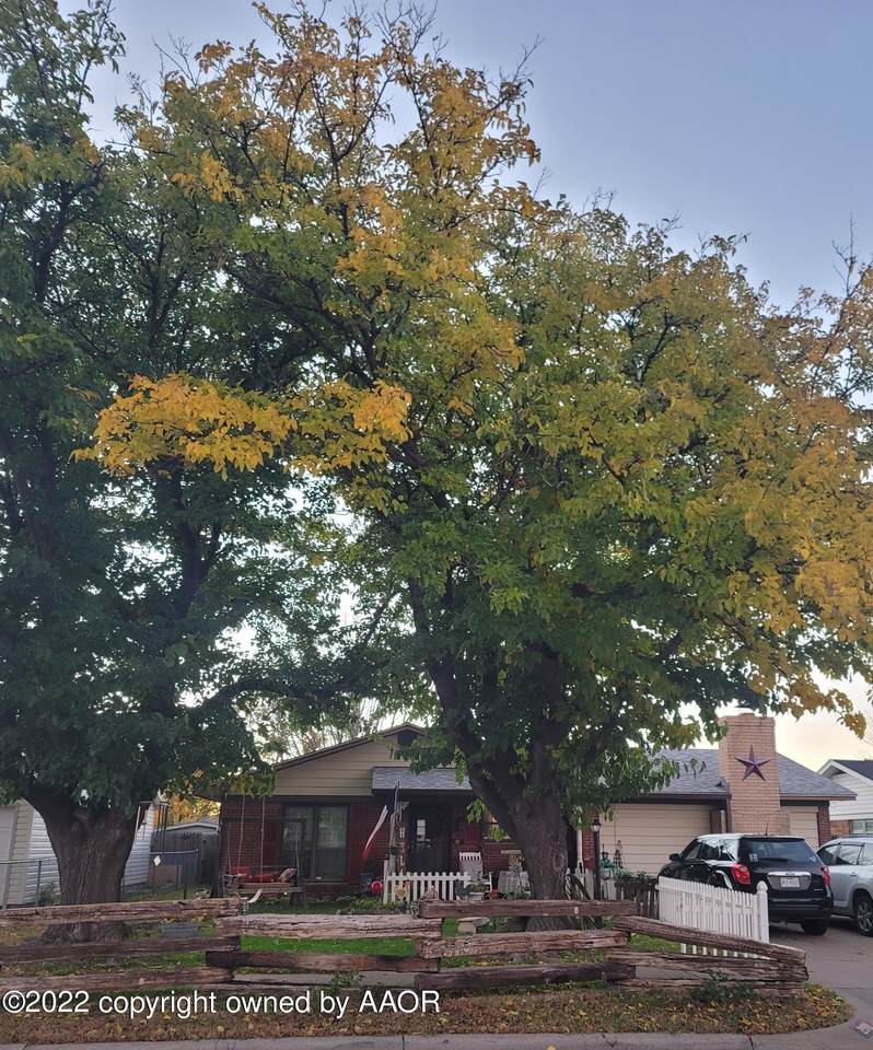 2910 Browning - Photo 1
