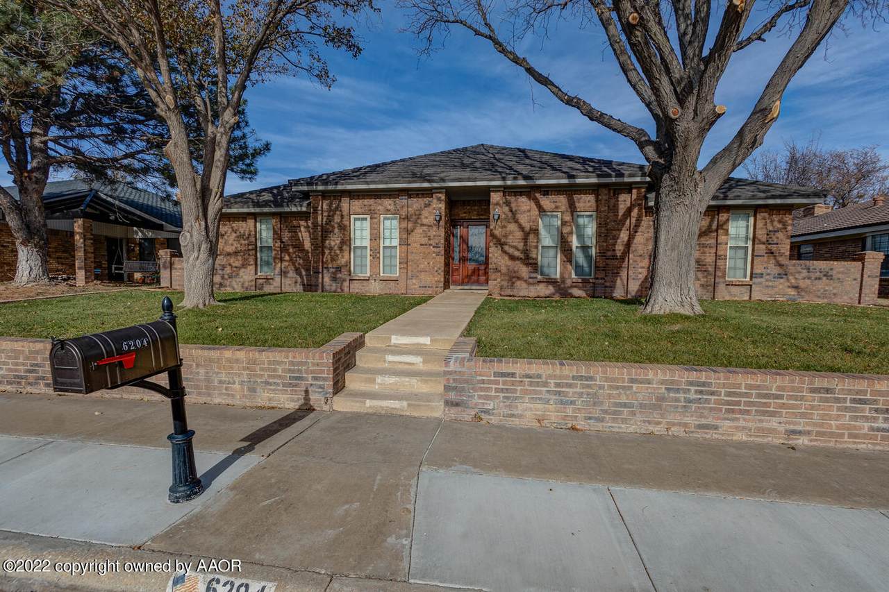 6204 Hyde Pkwy - Photo 1