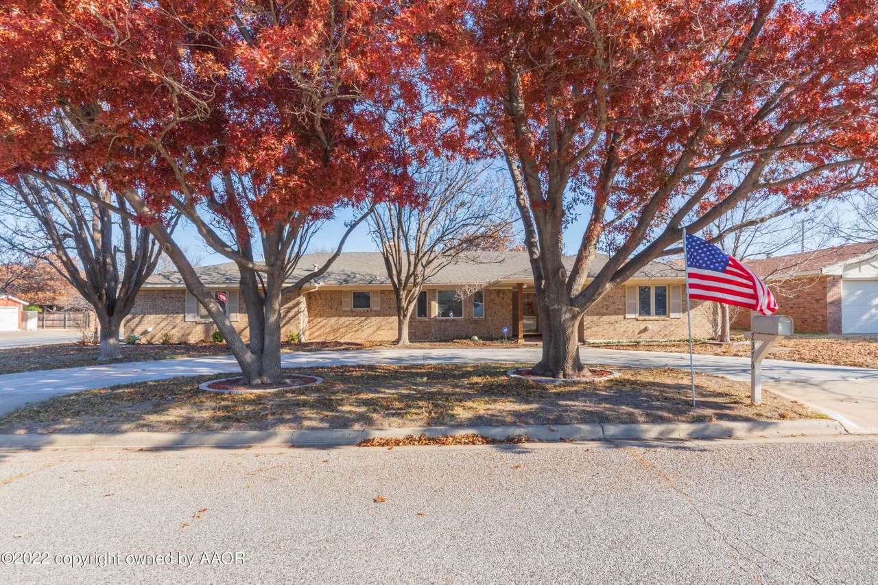2376 Beech - Photo 1