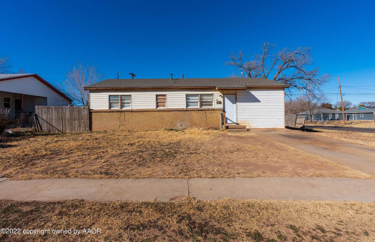 3009 Walnut St - Photo 1