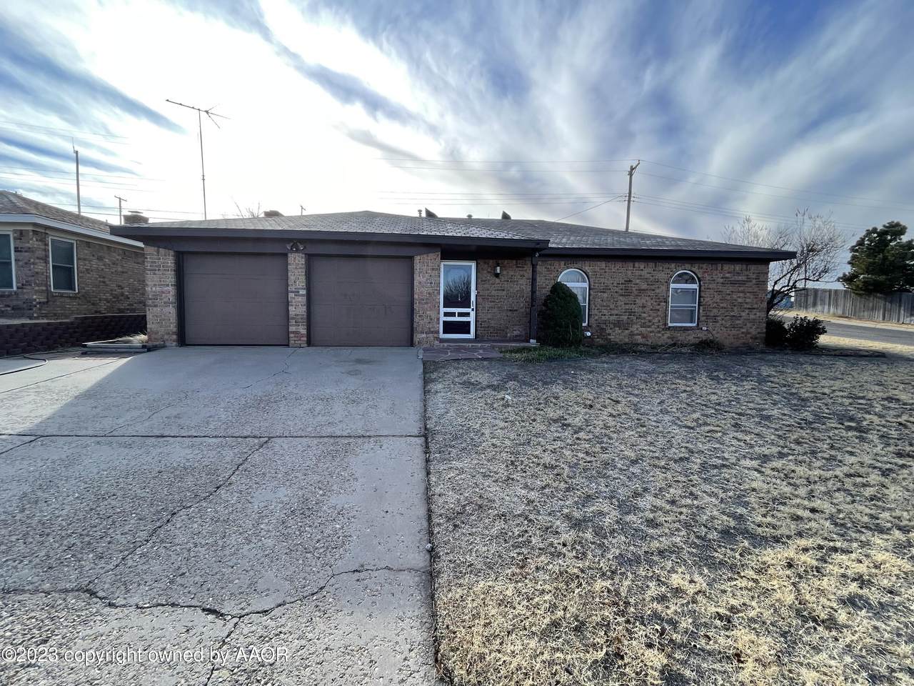 1007 Dillard - Photo 1