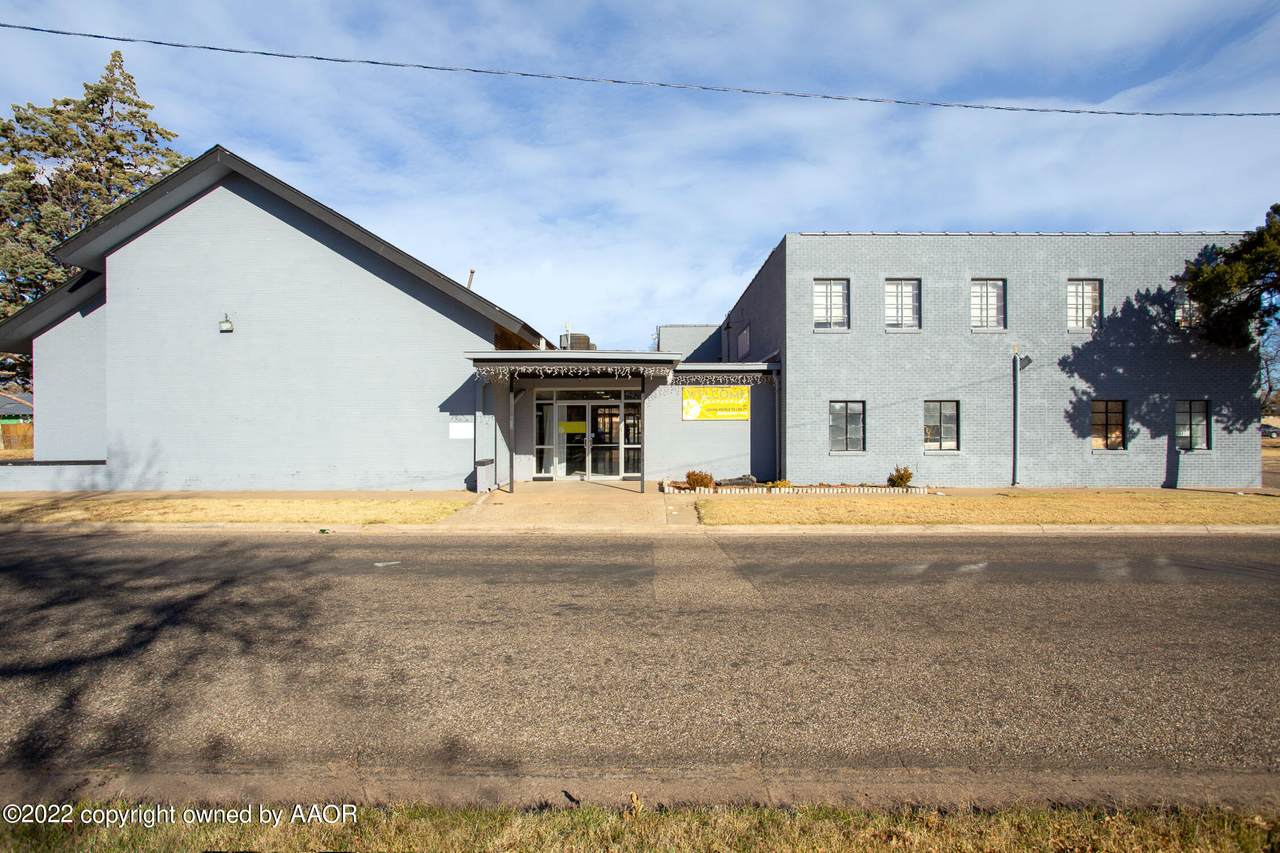 2920 5TH Ave - Photo 1