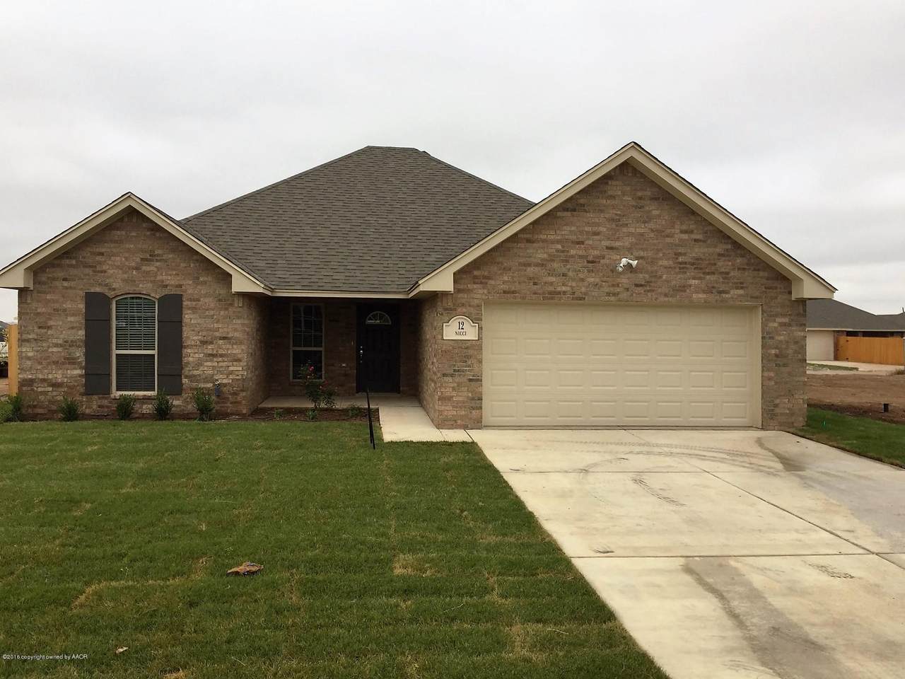 12 Nicci Ln - Photo 1