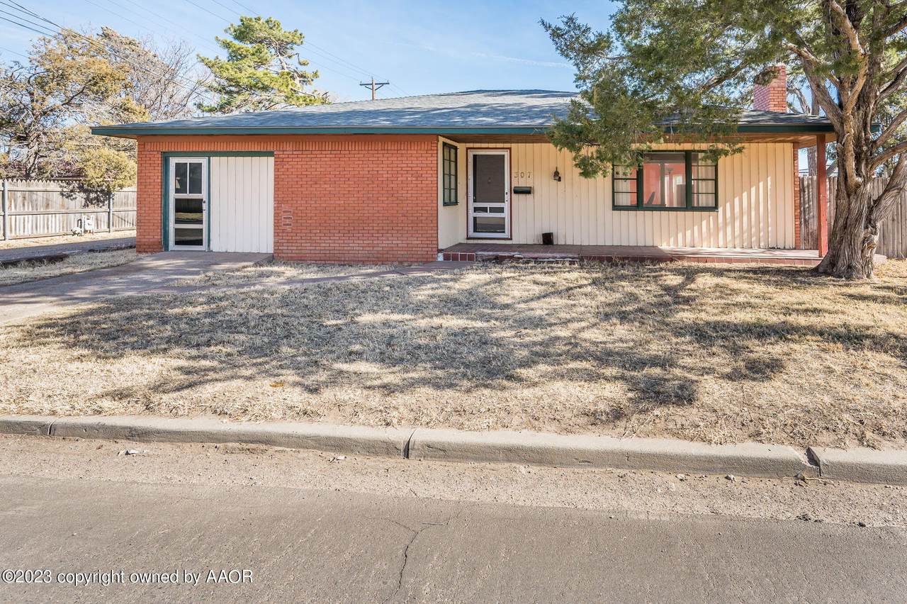 307 21st St. - Photo 1