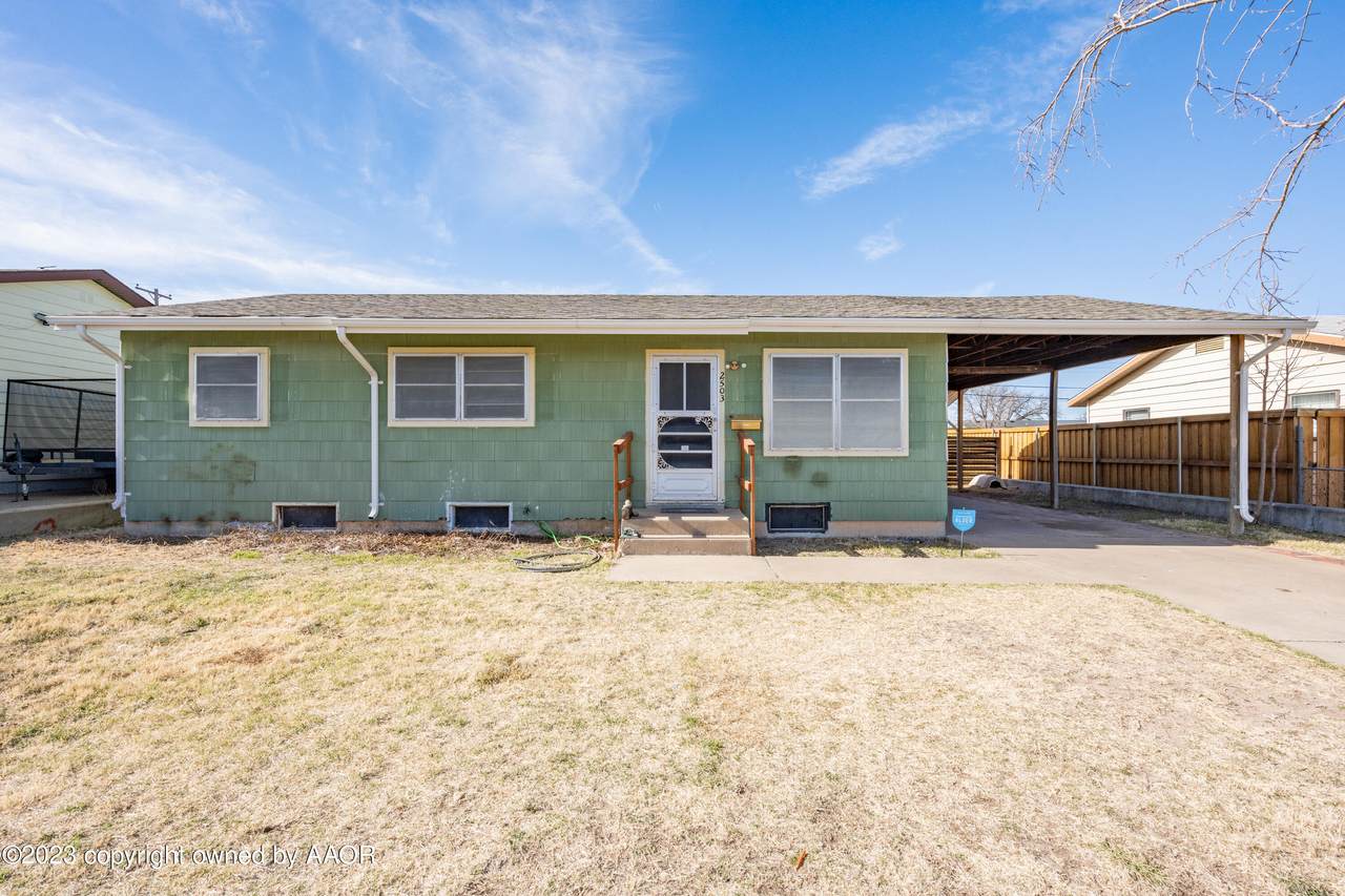 2503 Redwood St - Photo 1