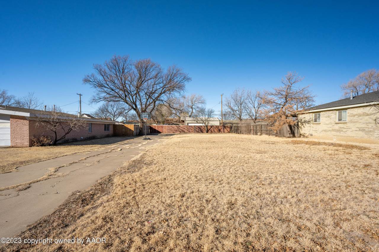 4104 Crockett St - Photo 1