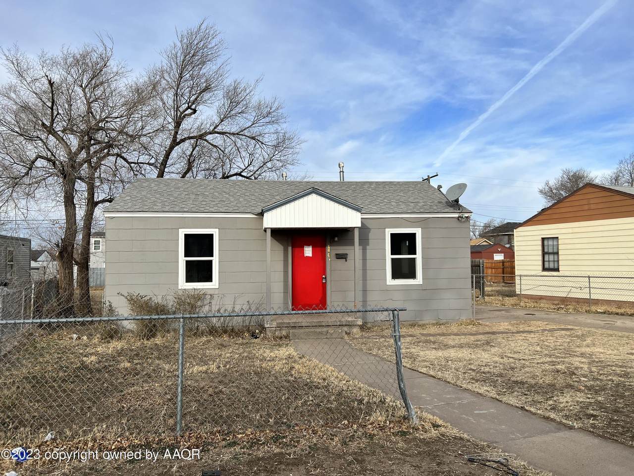 1605 Manhattan St - Photo 1