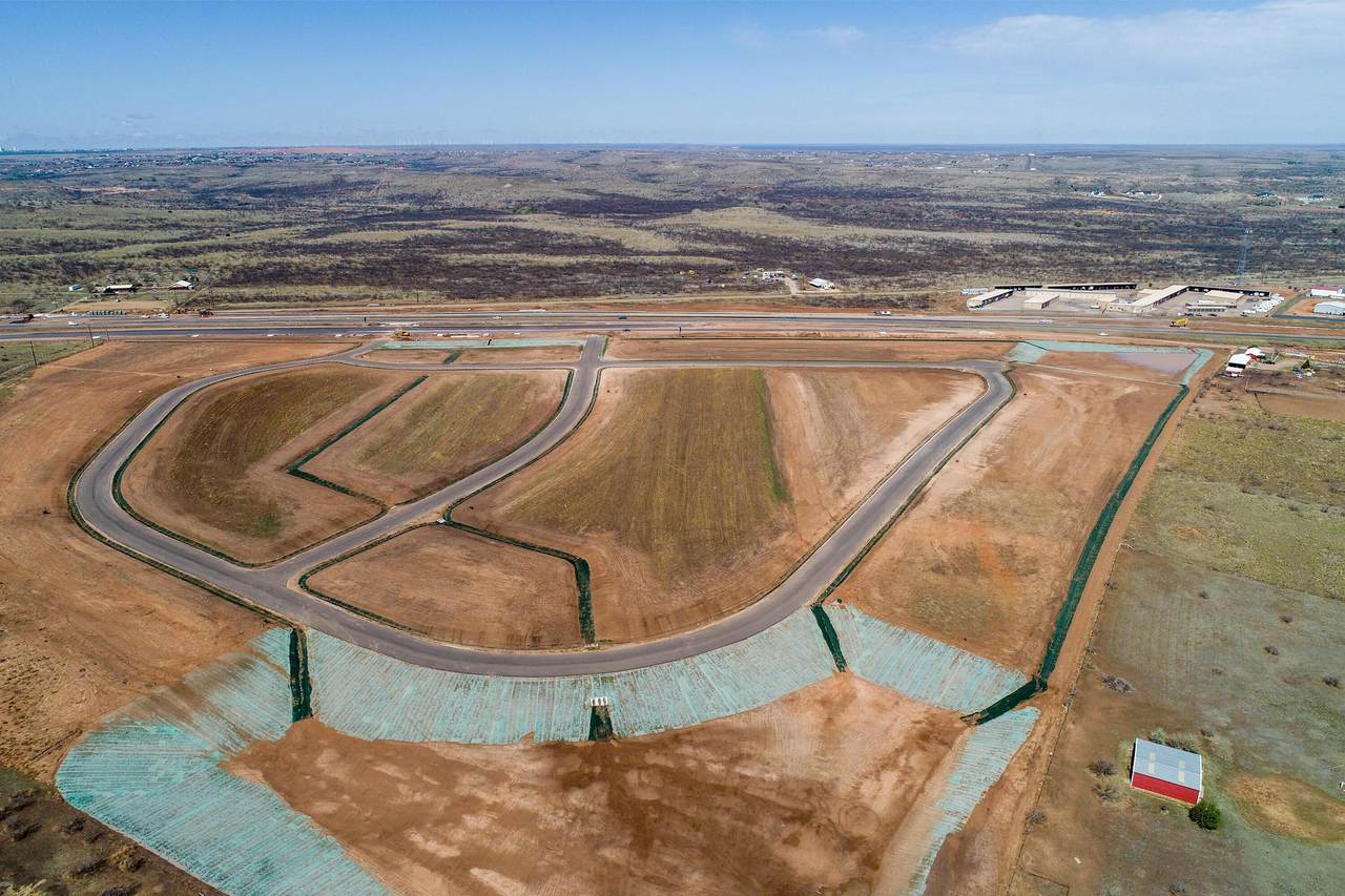 2700 Augusta Avenue - Photo 1